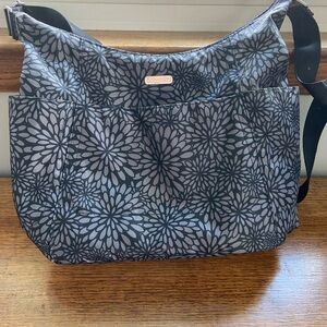 Baggallini Black and Gray Crossbody Bag with Modern Design